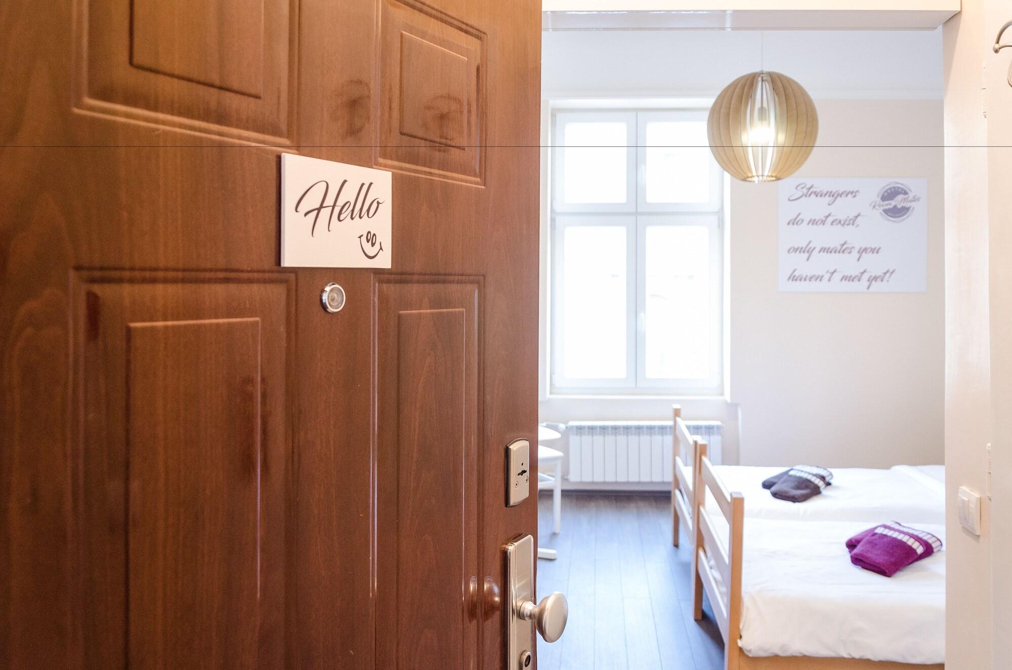 בלגרד Roommates Hostel מראה חיצוני תמונה