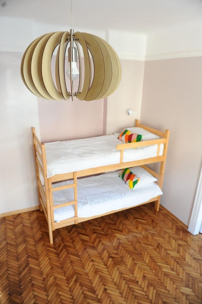 בלגרד Roommates Hostel מראה חיצוני תמונה