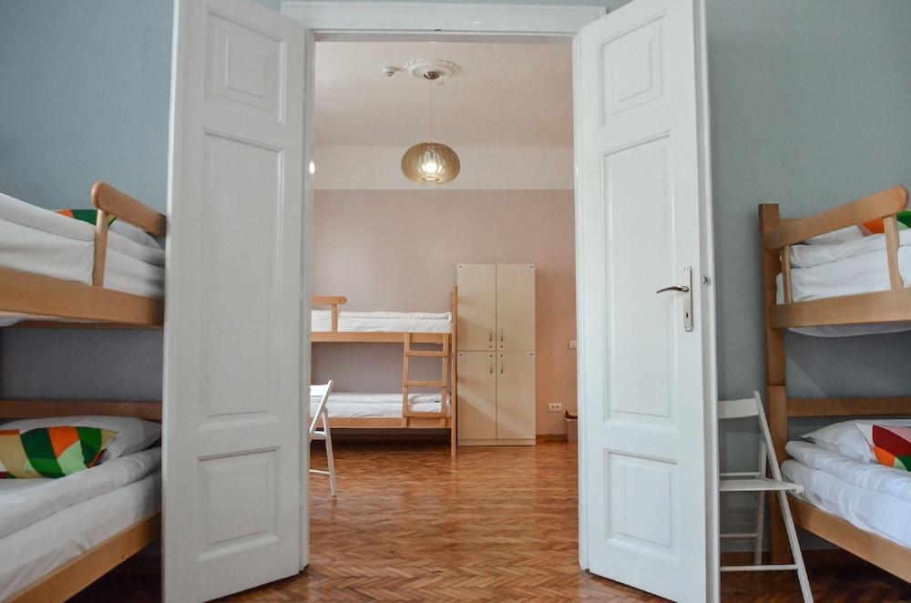 בלגרד Roommates Hostel מראה חיצוני תמונה