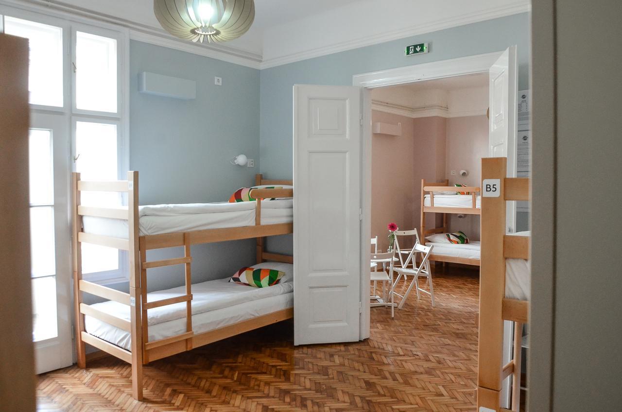 בלגרד Roommates Hostel מראה חיצוני תמונה